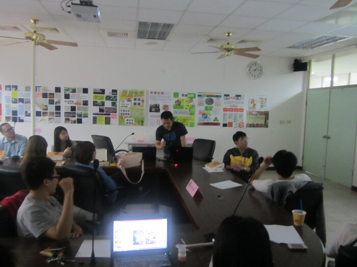102.05.15_國際事務志工初次集合圖片