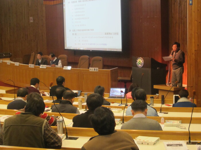102.12.25_校務會議圖片